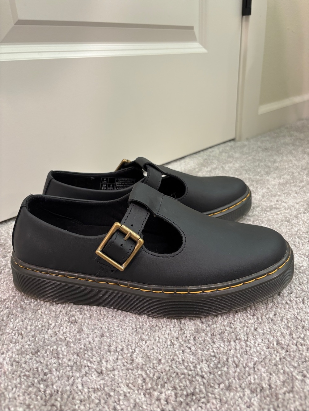 NWOT Dr. Martens Zavala Mary Jane